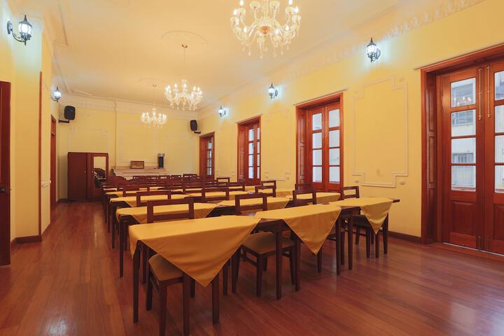 Room 26 of 46