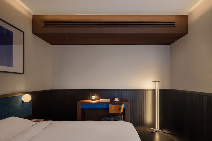 Room 13 of 25
