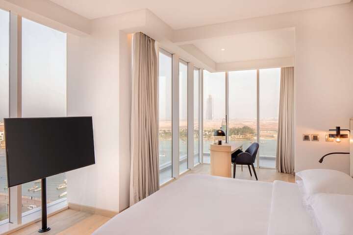 Room 12 of 72