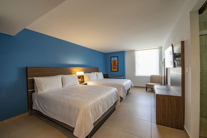 Room 6 of 60
