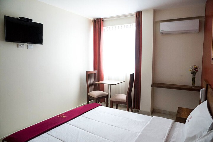 Room 17 of 41