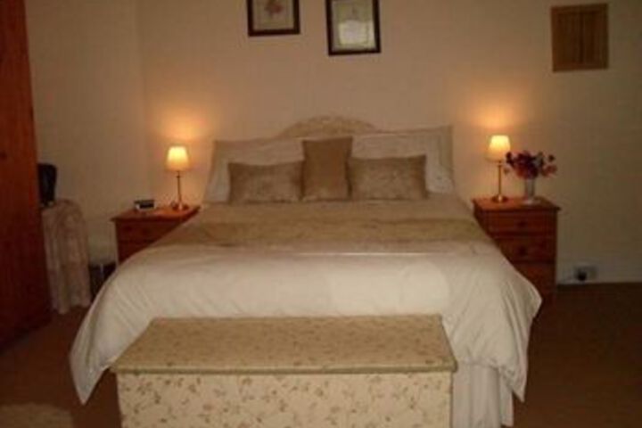Room 9 of 32