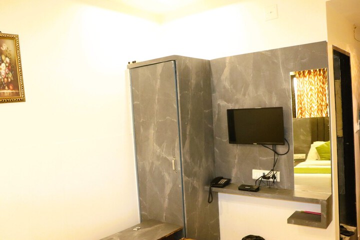 Room 36 of 57