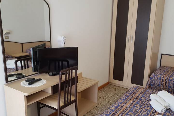 Room 14 of 57