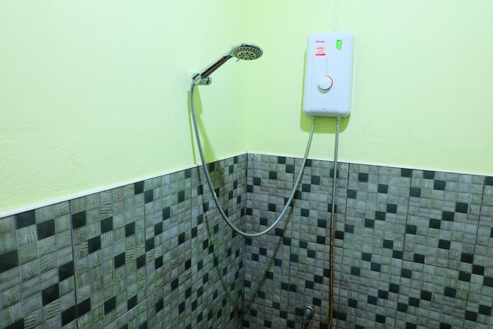 Room 8 of 14