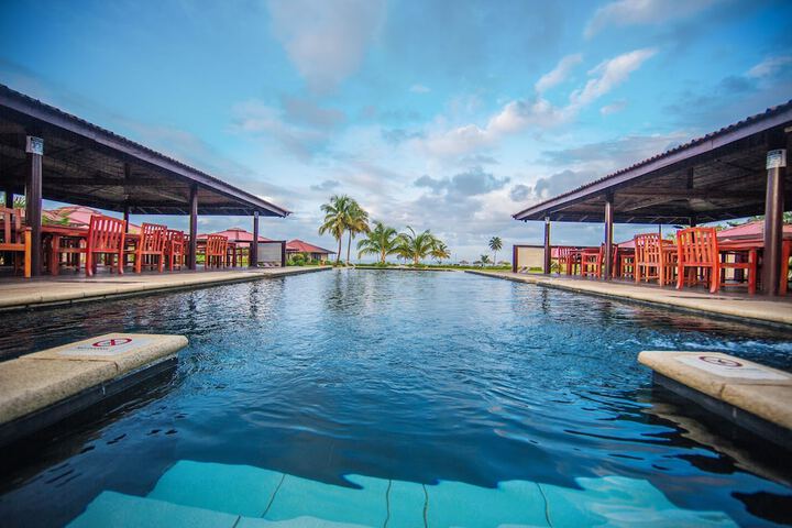 Hotel with Pool