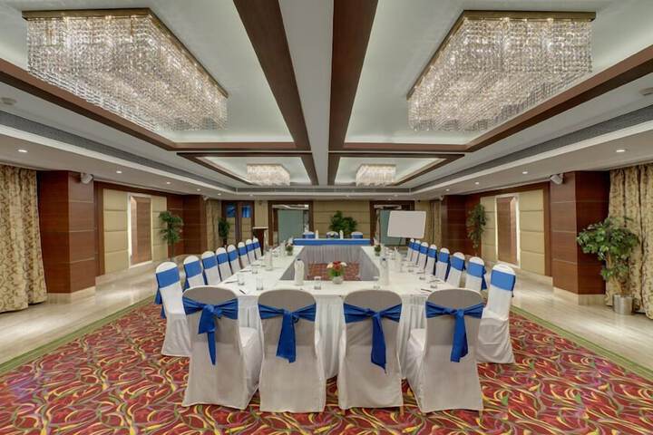 Ballroom/Hall 40 of 47