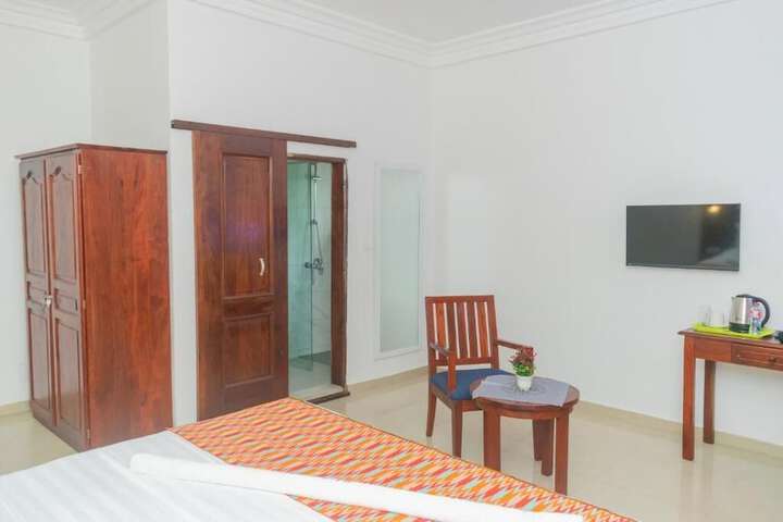 Room 8 of 23