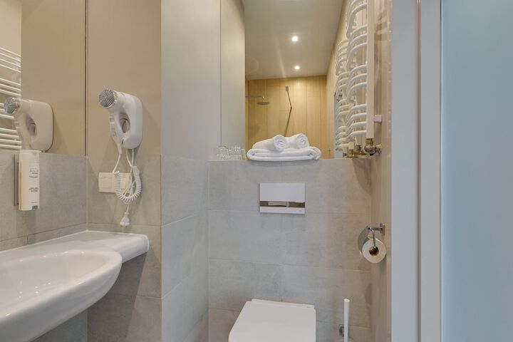 Clean Restrooms