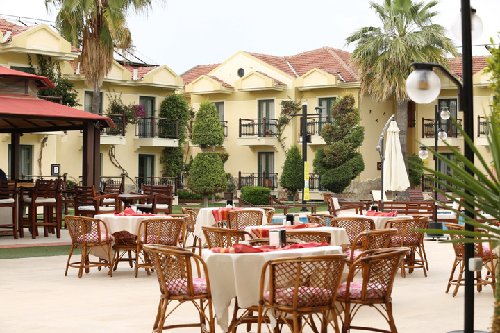 restaurant