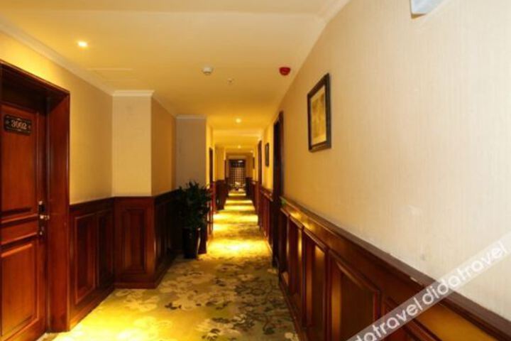 Hotel Interior 25 of 34