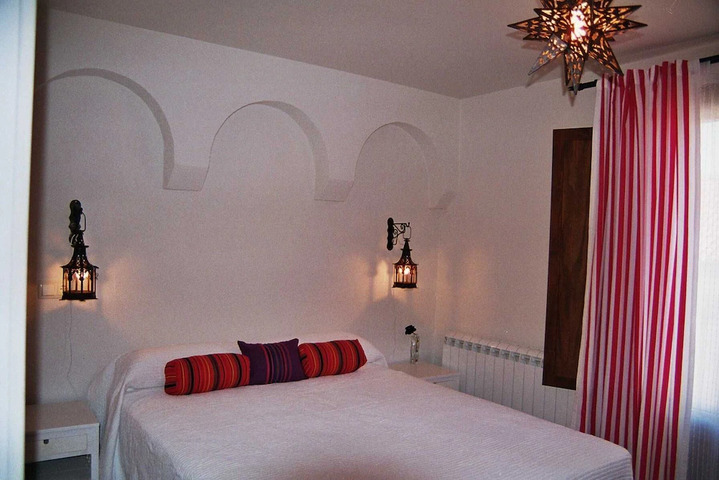 Room 5 of 9