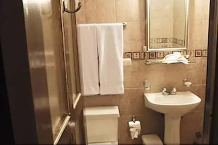 Clean Restrooms