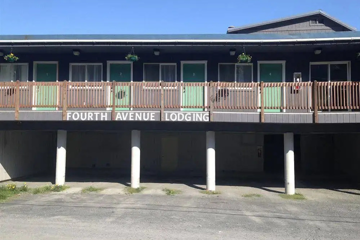 Fourth Avenue Lodging