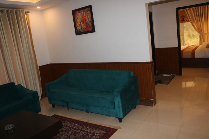 Room 14 of 24