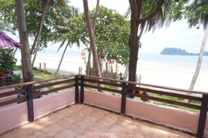 Terrace/Patio 2 of 45
