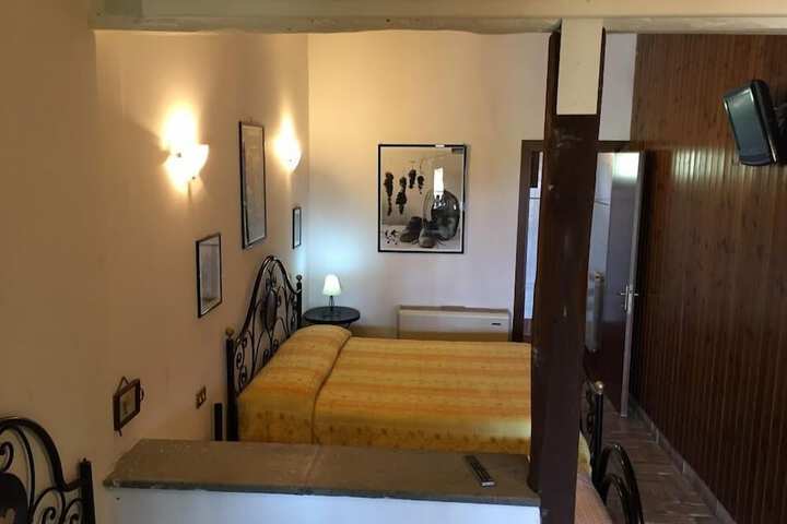 Room 28 of 78