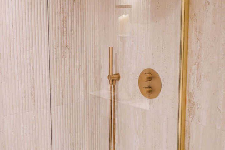 Room 42 of 67