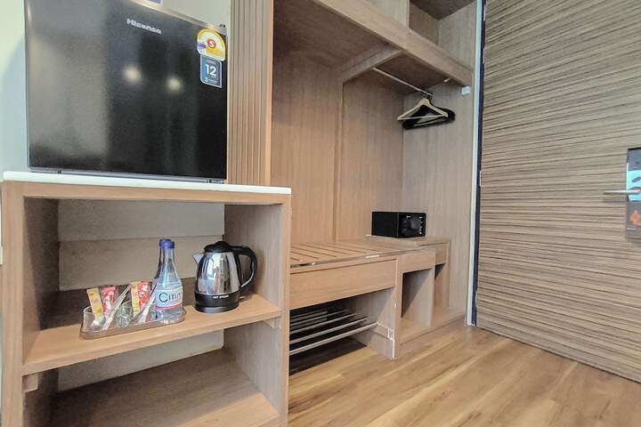 Room 15 of 36