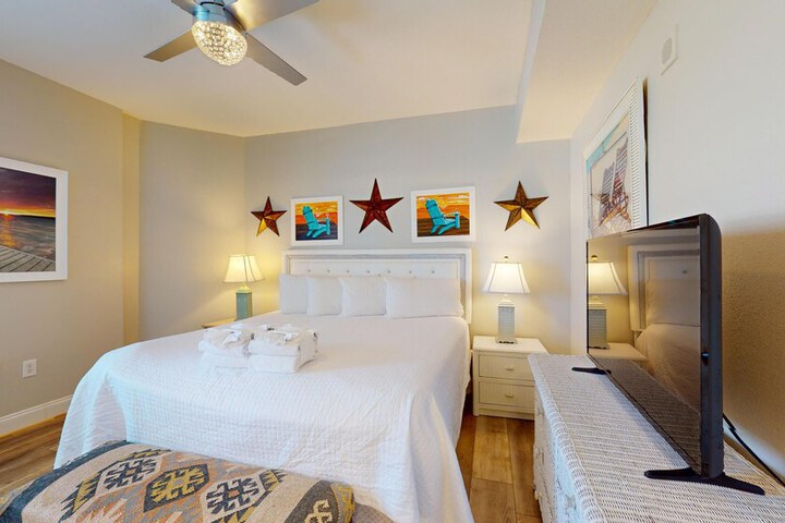 Room 28 of 163