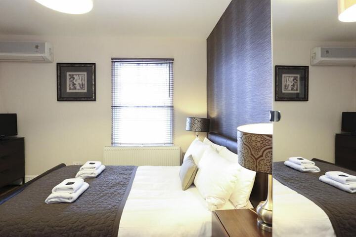 Room 3 of 25