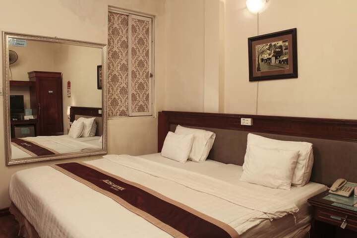 Room 16 of 22