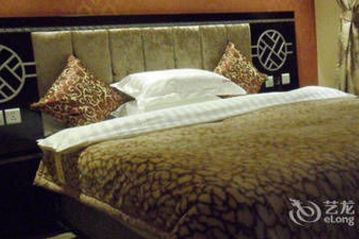 Room 12 of 62