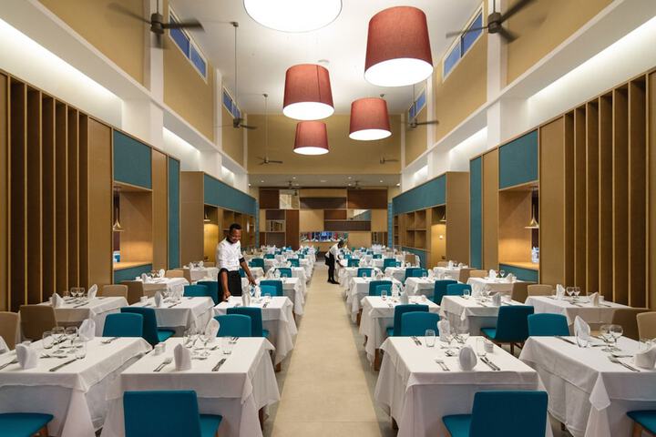 Dining 44 of 67