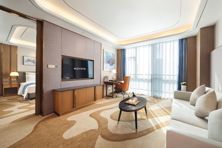 Room 16 of 91