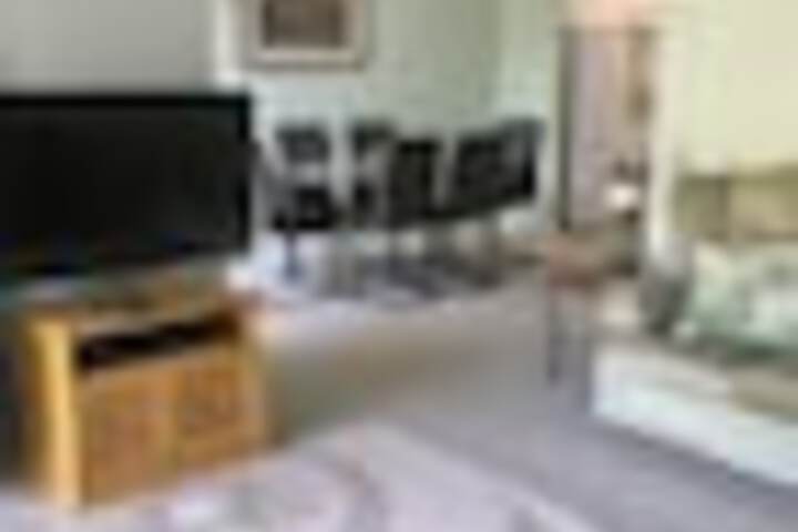 Room 17 of 36