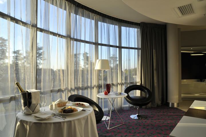 Room 16 of 47
