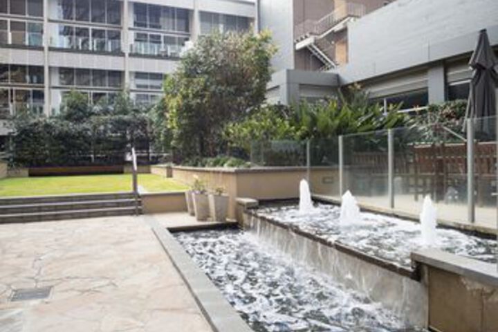 Hotel Exterior 9 of 41