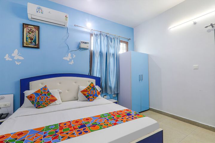 Room 21 of 27