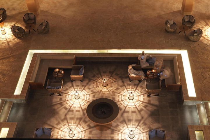 Hotel 153 of 158