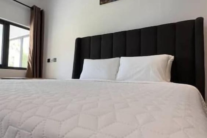 Room 4 of 23