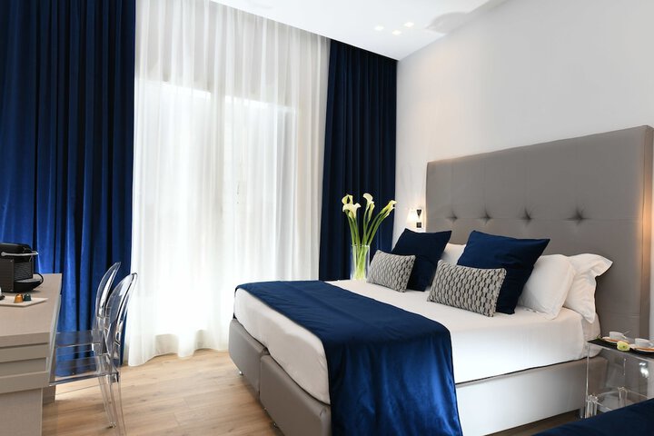 Room 3 of 54
