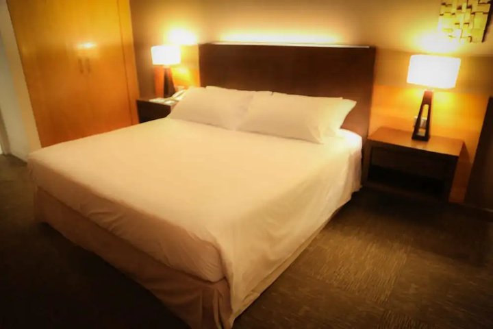 Room 5 of 29