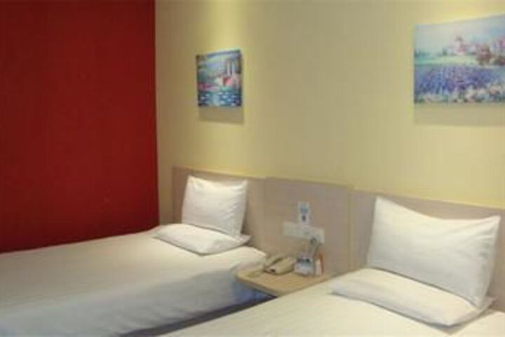 Room 20 of 61