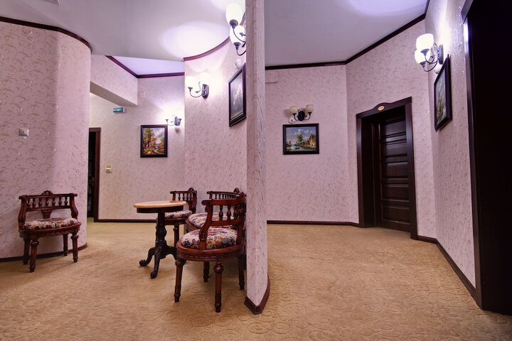 Ballroom/Hall 22 of 26