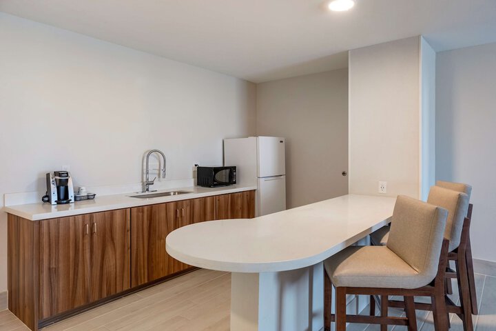 Private kitchenette