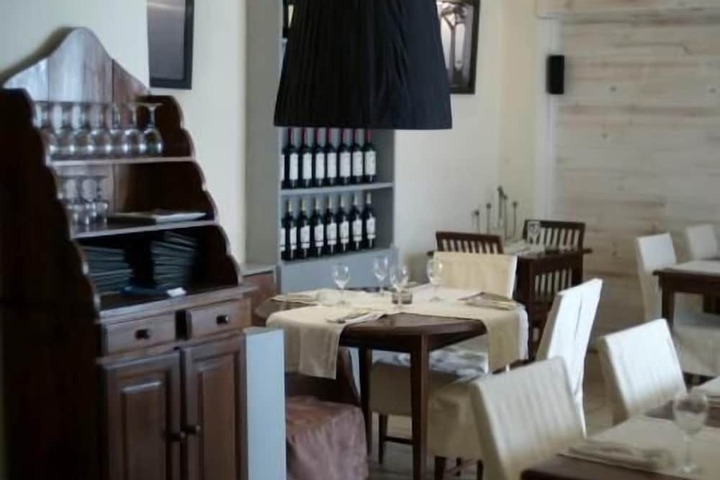 Dining 59 of 81