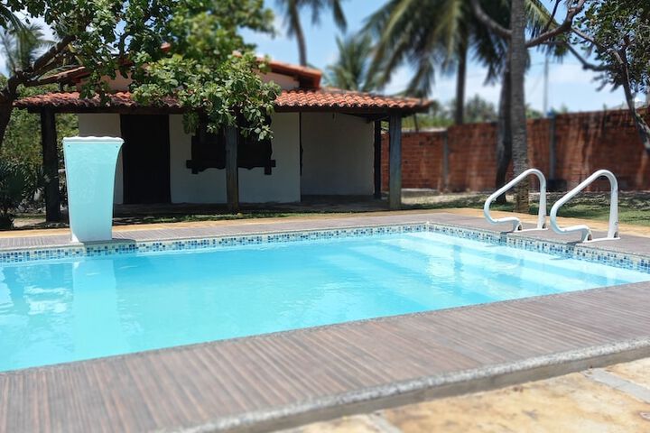 Pool 27 of 51