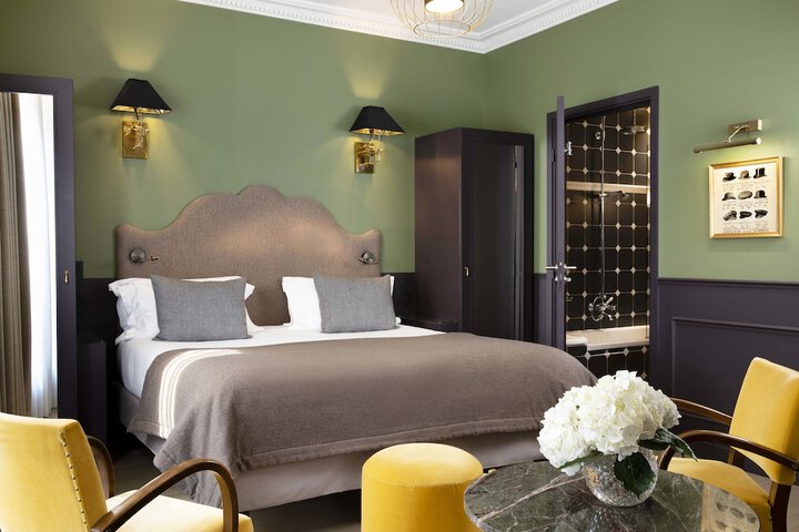 Room 16 of 50