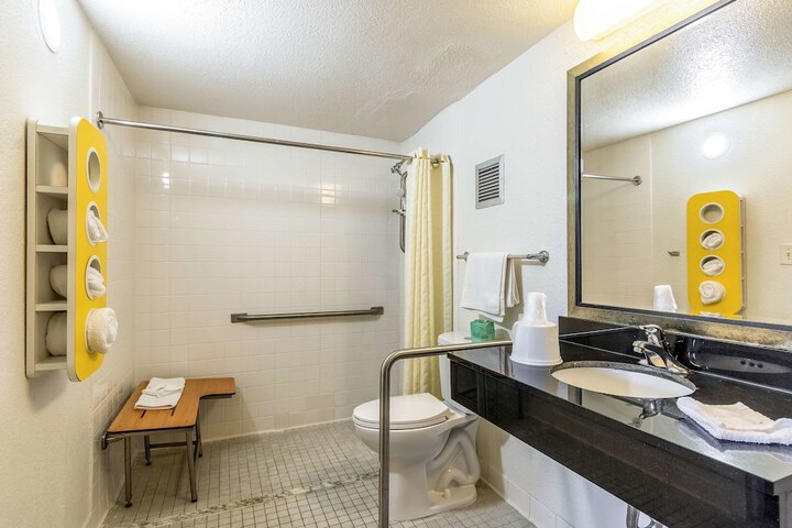 1 Queen Bed ADA Accessible Roll in Shower (22 of 34)