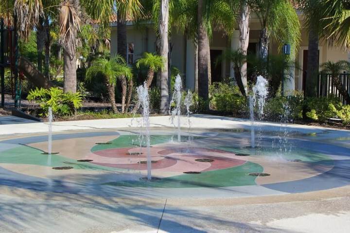 Hotel Exterior 12 of 12