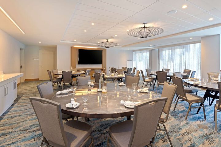 Meeting facility
