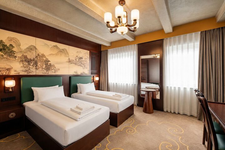 Room 41 of 59