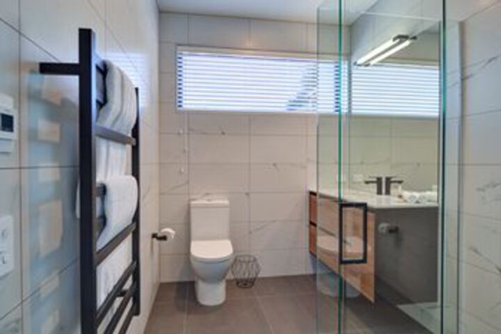 Room 2 of 21