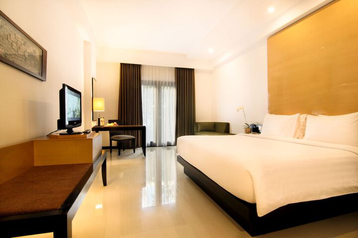 Room 5 of 37
