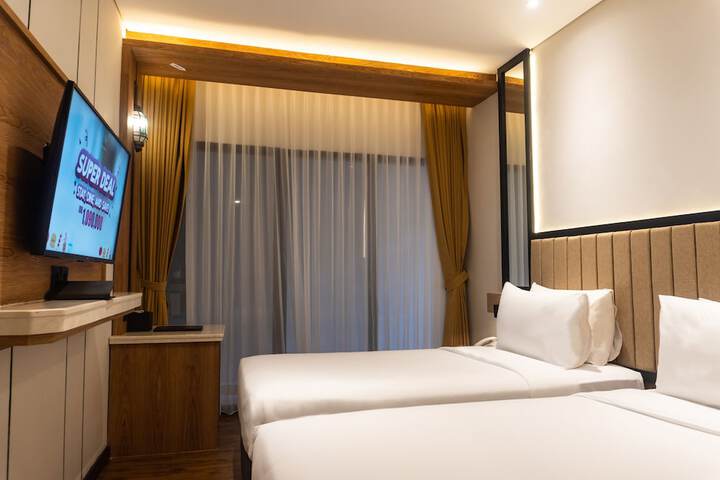 Room 19 of 235